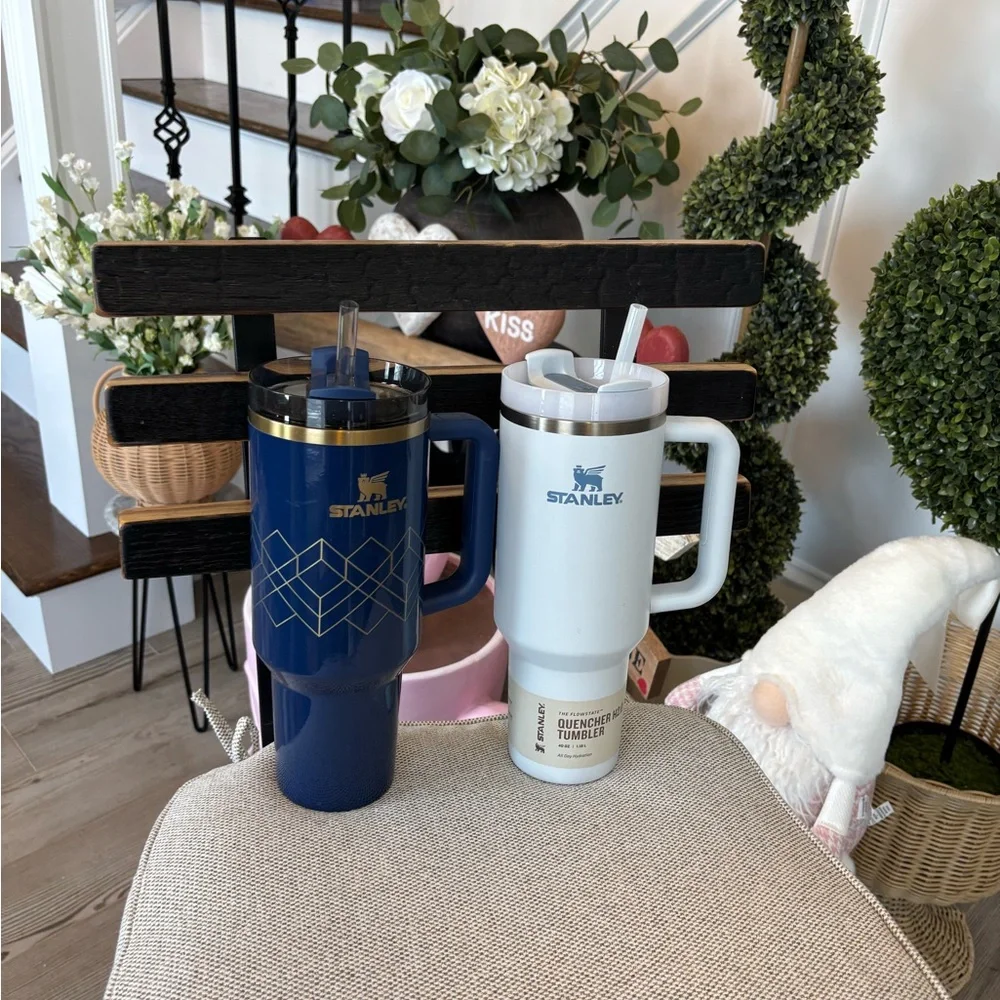 Stanley Navy and White Tumbler Duo - Set of 2 NWT - Picture 4 of 16